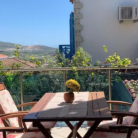 Flora Vila Çeşme
