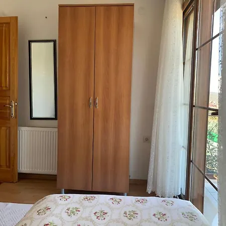Villa Flora Cesme